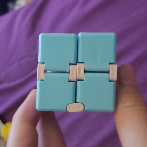 Toy - Picture 2 of 2